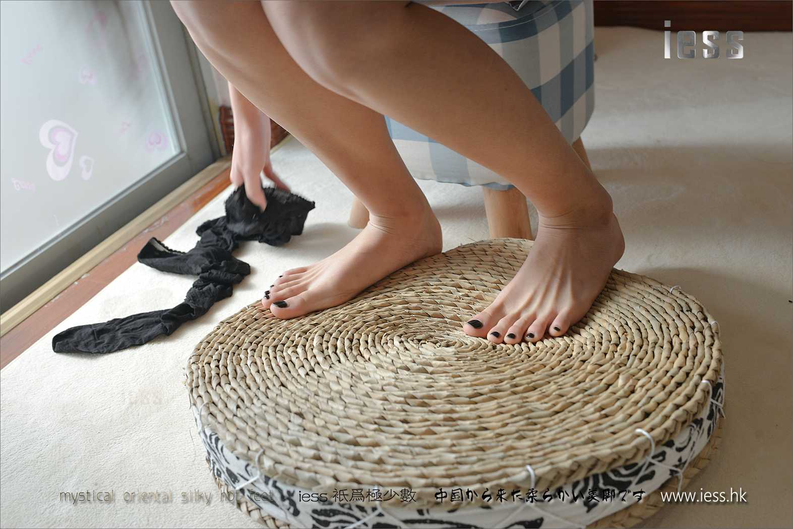 图片[81]-[IESS异思趣向] 2017.03.30 丝足便当095：《黑丝王者》潇潇 在线浏览 – 速更版-美库