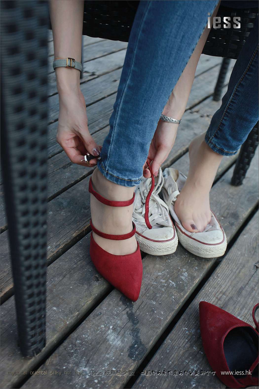 图片[31]-[IESS异思趣向] 2017.04.17 丝足便当102：《仙女牌牛仔裤与高跟肉丝》佳爷 在线浏览 – 速更版-美库