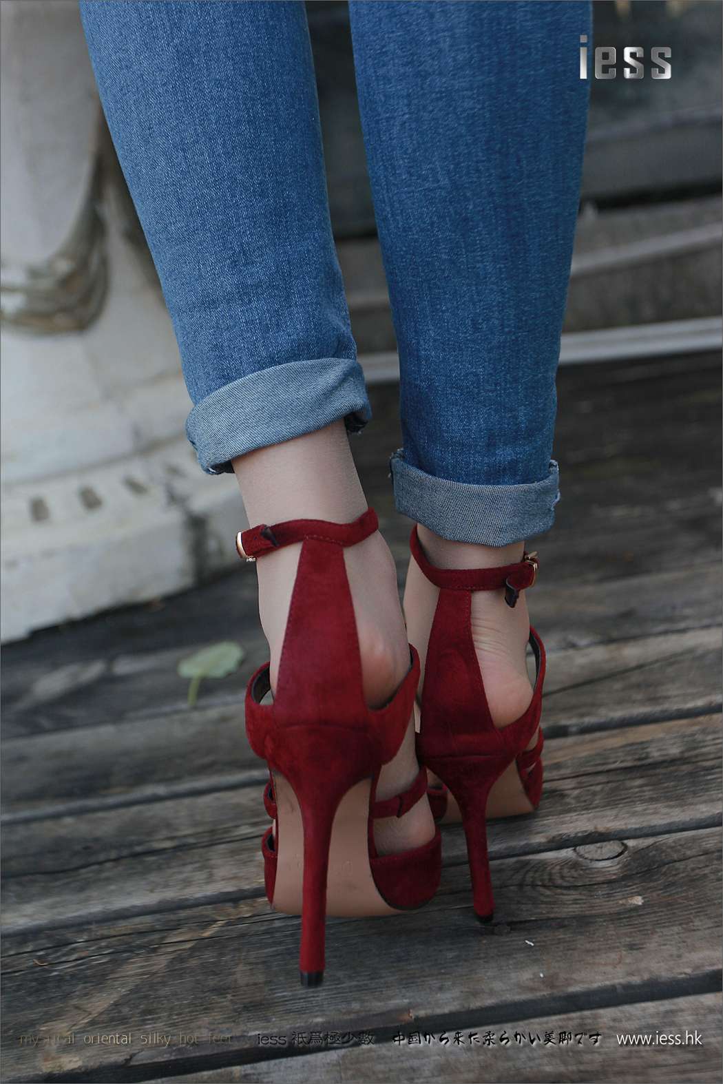 图片[54]-[IESS异思趣向] 2017.04.17 丝足便当102：《仙女牌牛仔裤与高跟肉丝》佳爷 在线浏览 – 速更版-美库