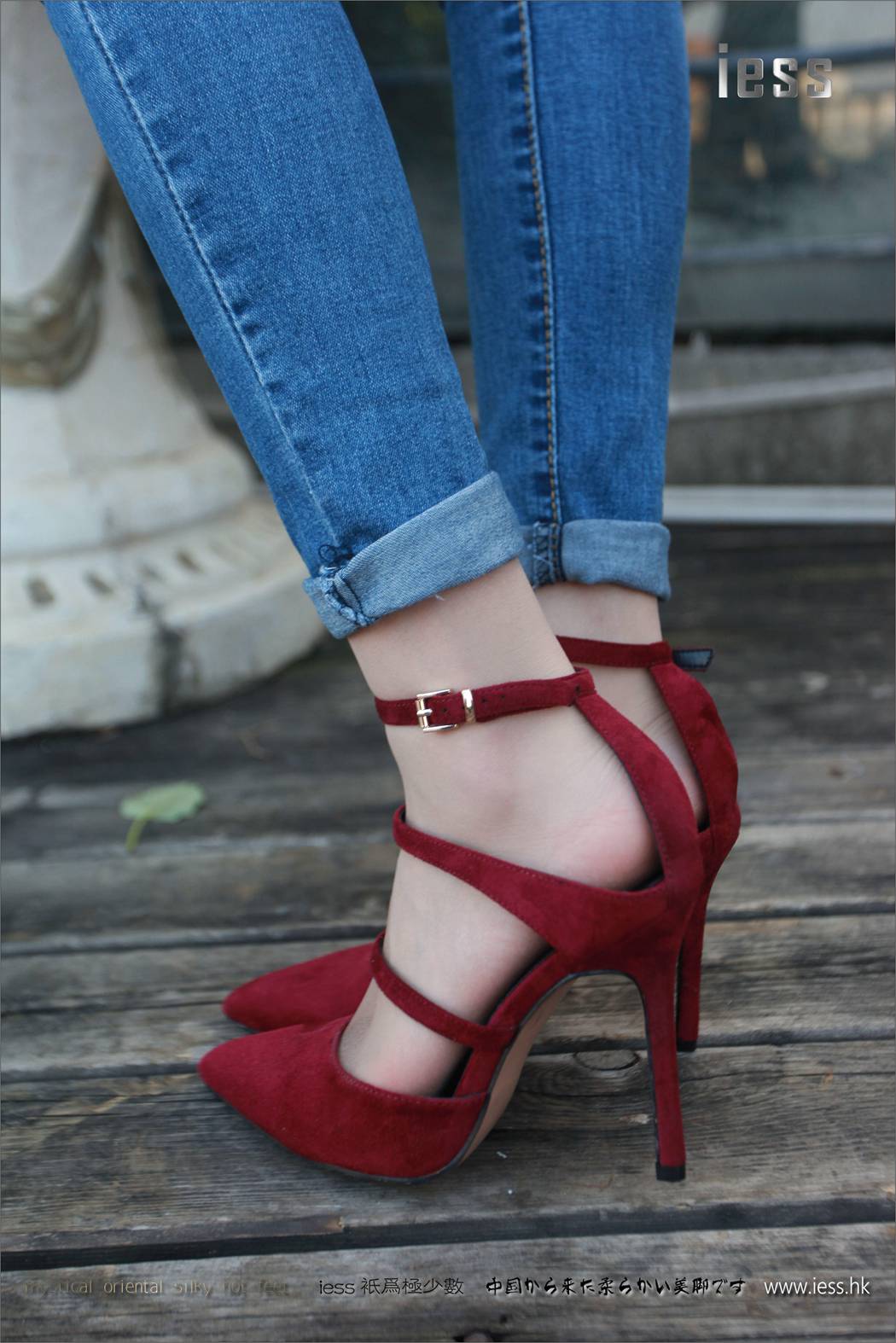 图片[70]-[IESS异思趣向] 2017.04.17 丝足便当102：《仙女牌牛仔裤与高跟肉丝》佳爷 在线浏览 – 速更版-美库