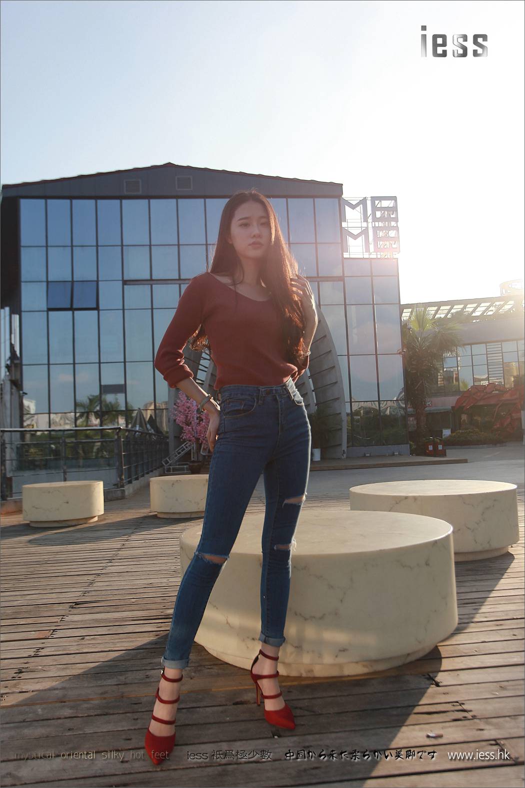 图片[43]-[IESS异思趣向] 2017.04.17 丝足便当102：《仙女牌牛仔裤与高跟肉丝》佳爷 在线浏览 – 速更版-美库