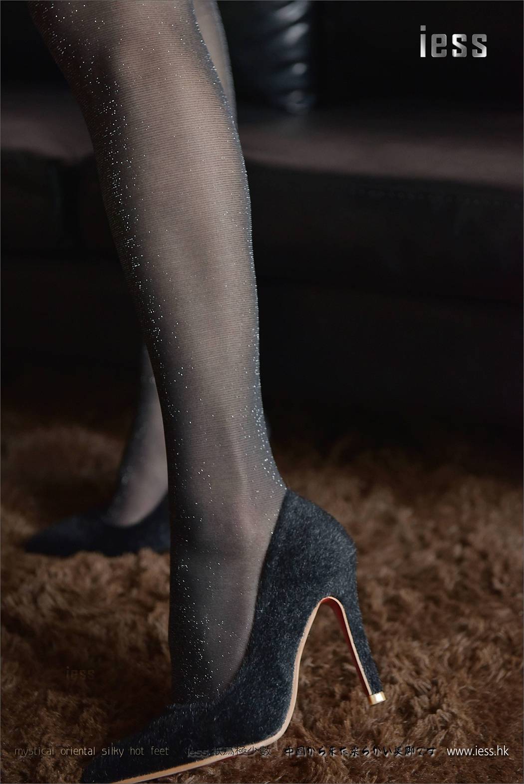 图片[12]-[IESS异思趣向] 2017.04.21 丝足便当106：《制服下银葱闪丝》小六 在线浏览 – 速更版-美库