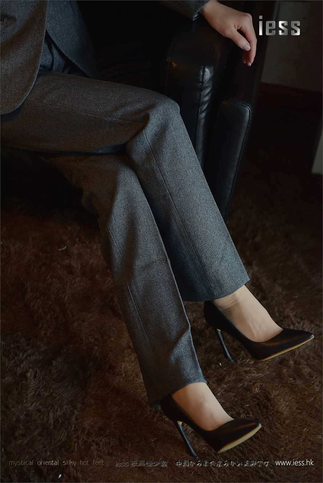 图片[16]-[IESS异思趣向] 2017.05.05 丝足便当114：《小六的长裤短丝》小六 在线浏览 – 速更版-美库