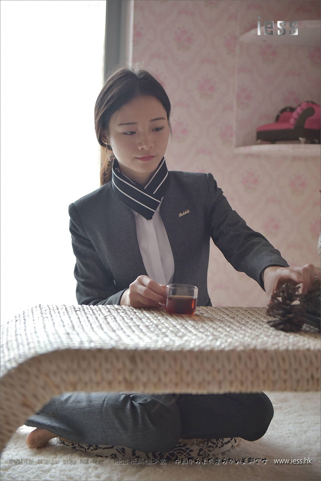 图片[28]-[IESS异思趣向] 2017.05.05 丝足便当114：《小六的长裤短丝》小六 在线浏览 – 速更版-美库