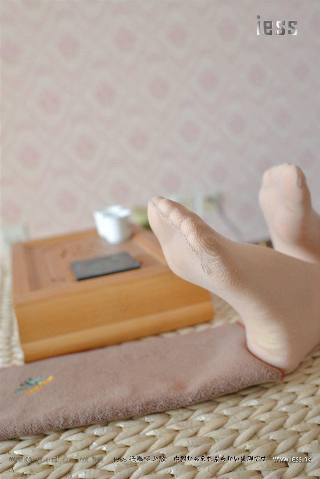 图片[35]-[IESS异思趣向] 2017.05.04 丝足便当113：《我的学姐叫荡漾-前传》馨月 在线浏览 – 速更版-美库