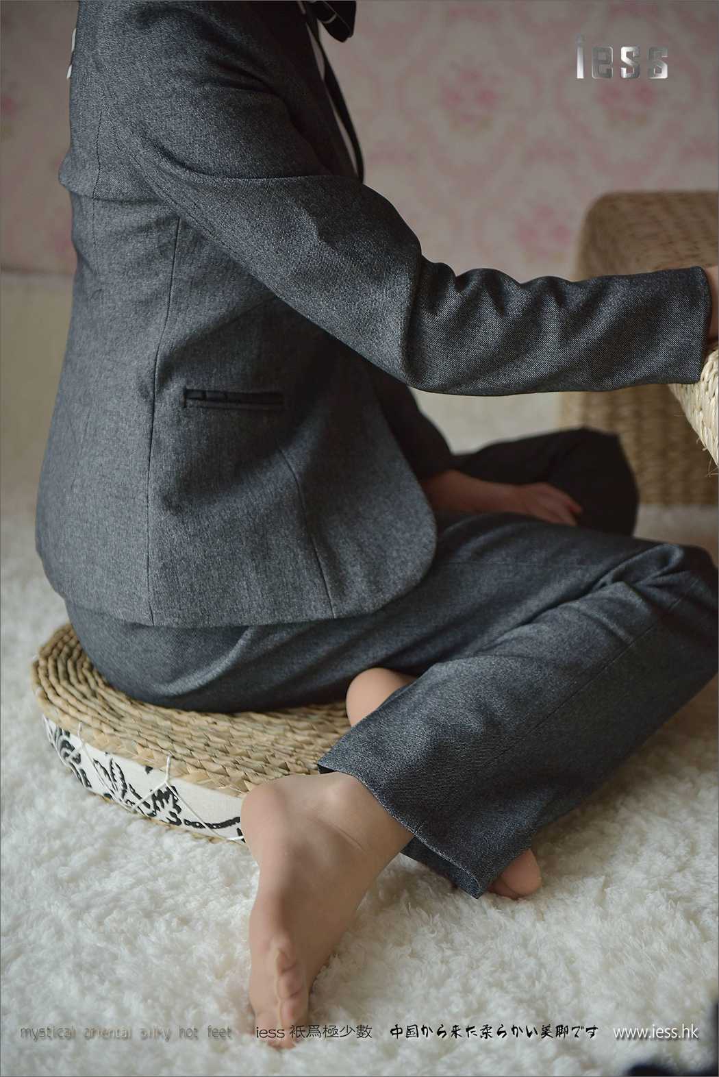 图片[72]-[IESS异思趣向] 2017.05.05 丝足便当114：《小六的长裤短丝》小六 在线浏览 – 速更版-美库