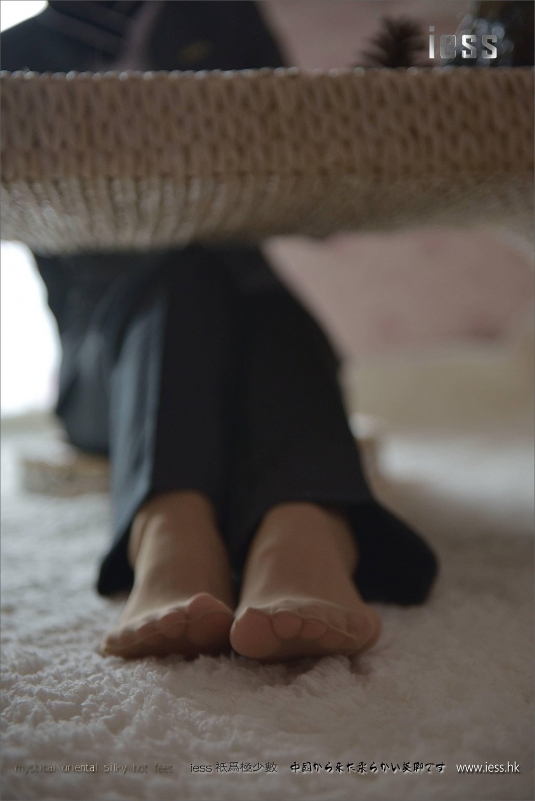 图片[25]-[IESS异思趣向] 2017.05.05 丝足便当114：《小六的长裤短丝》小六 在线浏览 – 速更版-美库