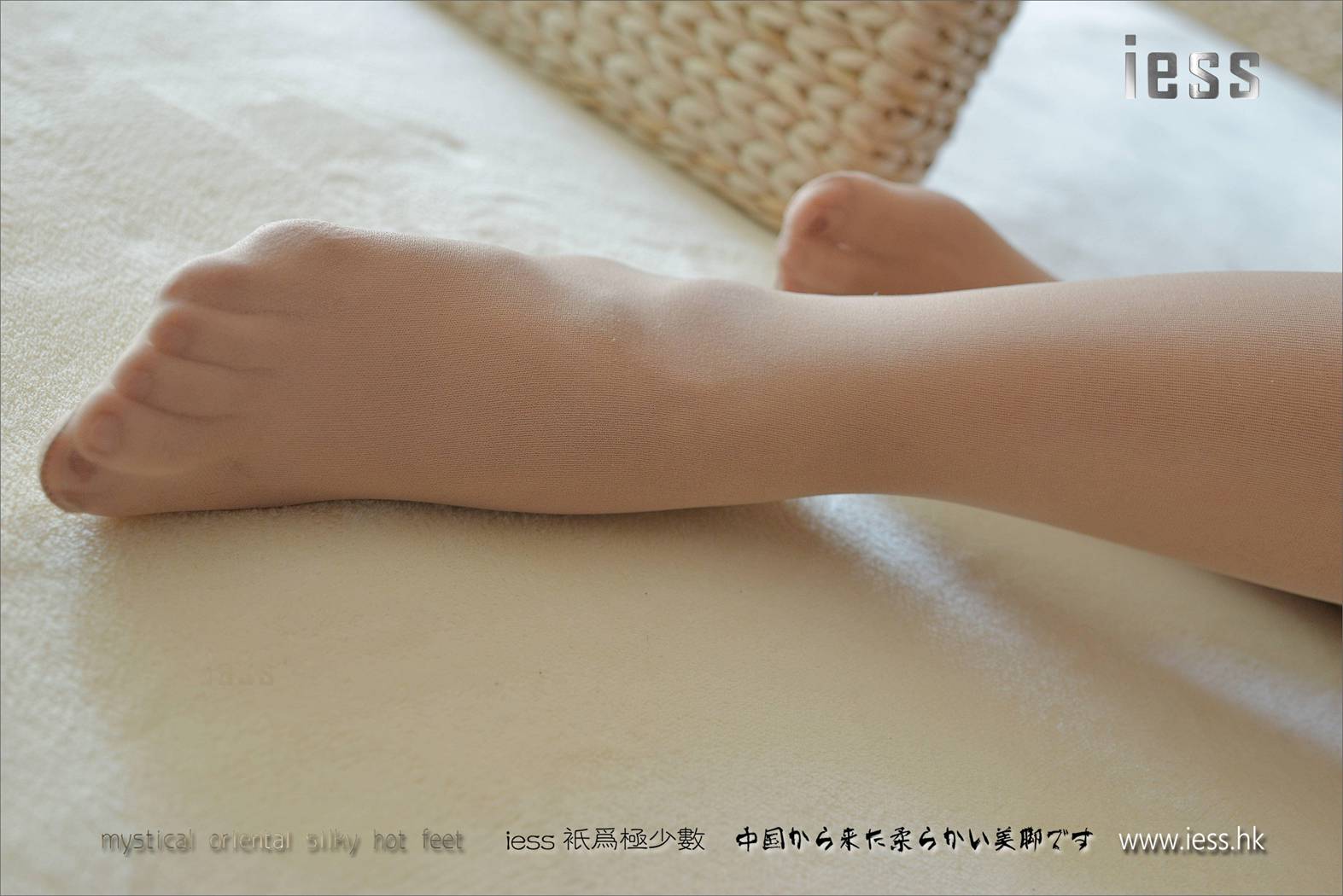 图片[80]-[IESS异思趣向] 2017.05.04 丝足便当113：《我的学姐叫荡漾-前传》馨月 在线浏览 – 速更版-美库