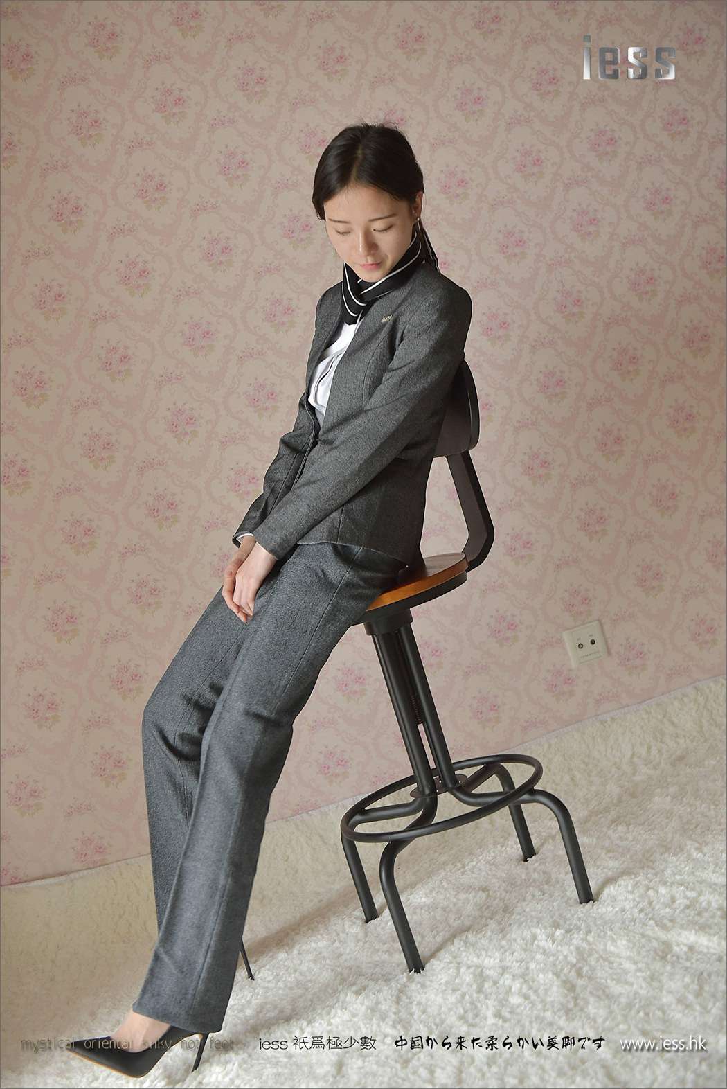 图片[47]-[IESS异思趣向] 2017.05.05 丝足便当114：《小六的长裤短丝》小六 在线浏览 – 速更版-美库