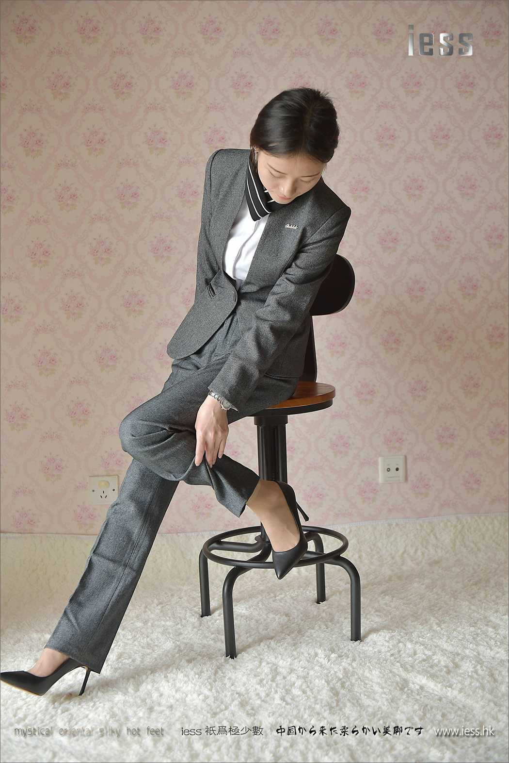图片[26]-[IESS异思趣向] 2017.05.05 丝足便当114：《小六的长裤短丝》小六 在线浏览 – 速更版-美库