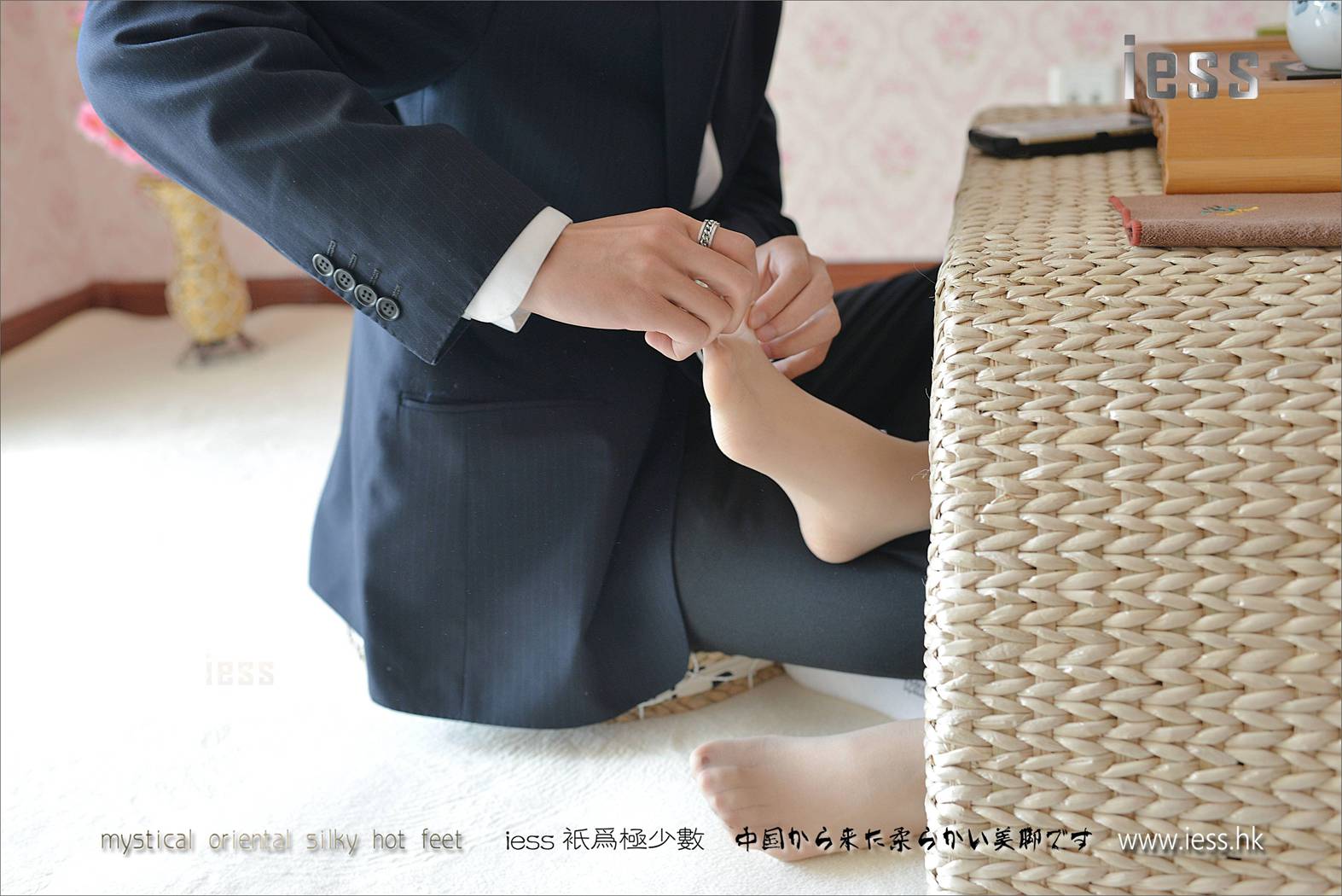 图片[71]-[IESS异思趣向] 2017.05.04 丝足便当113：《我的学姐叫荡漾-前传》馨月 在线浏览 – 速更版-美库