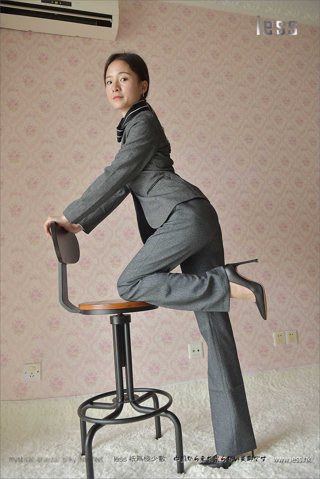 图片[56]-[IESS异思趣向] 2017.05.05 丝足便当114：《小六的长裤短丝》小六 在线浏览 – 速更版-美库
