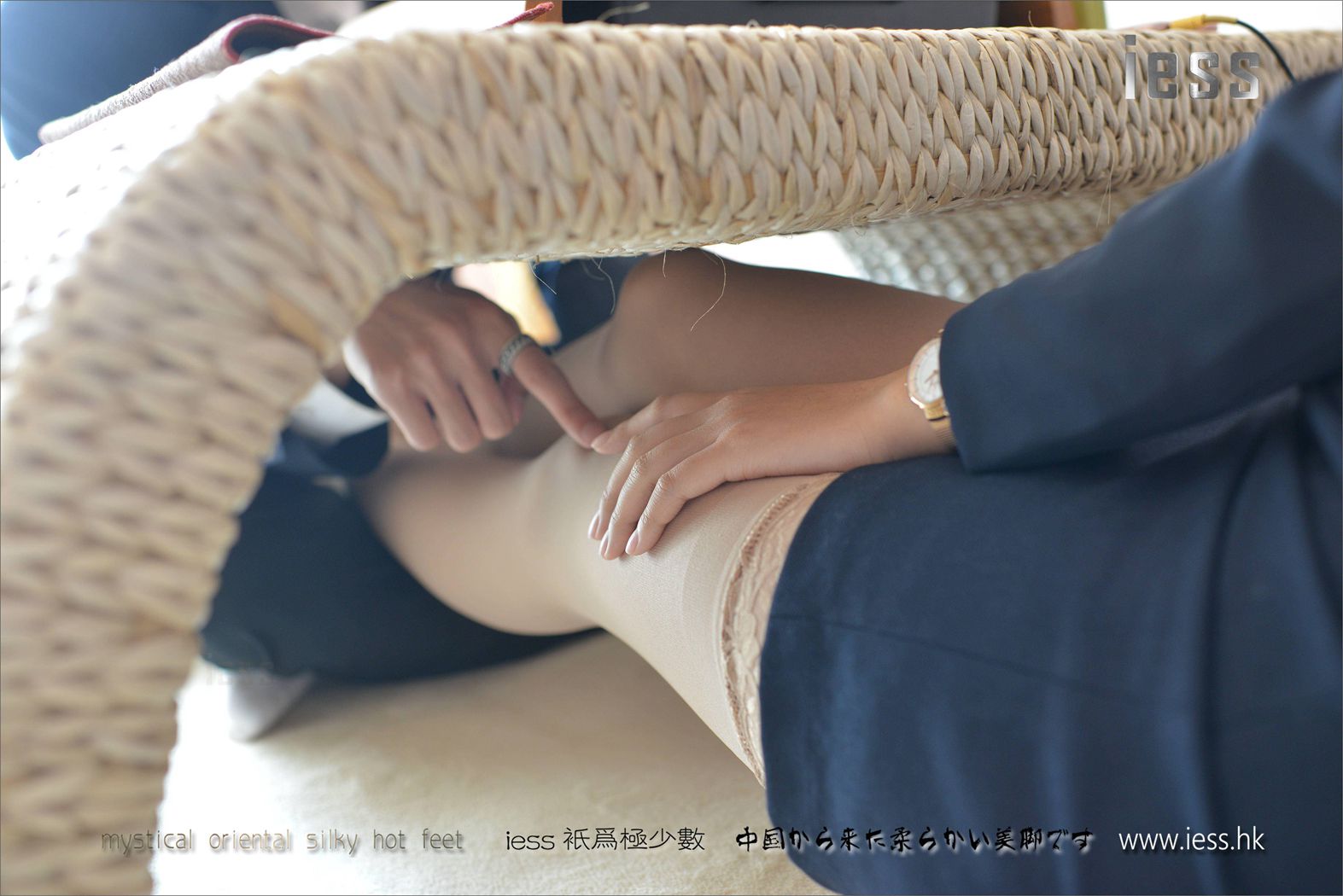 图片[54]-[IESS异思趣向] 2017.05.15 丝足便当117：丝足场景剧《我的学姐叫荡漾II把玩》馨月 在线浏览 – 速更版-美库