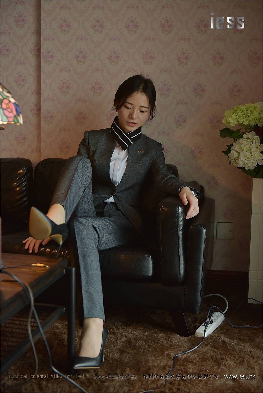 图片[100]-[IESS异思趣向] 2017.05.05 丝足便当114：《小六的长裤短丝》小六 在线浏览 – 速更版-美库