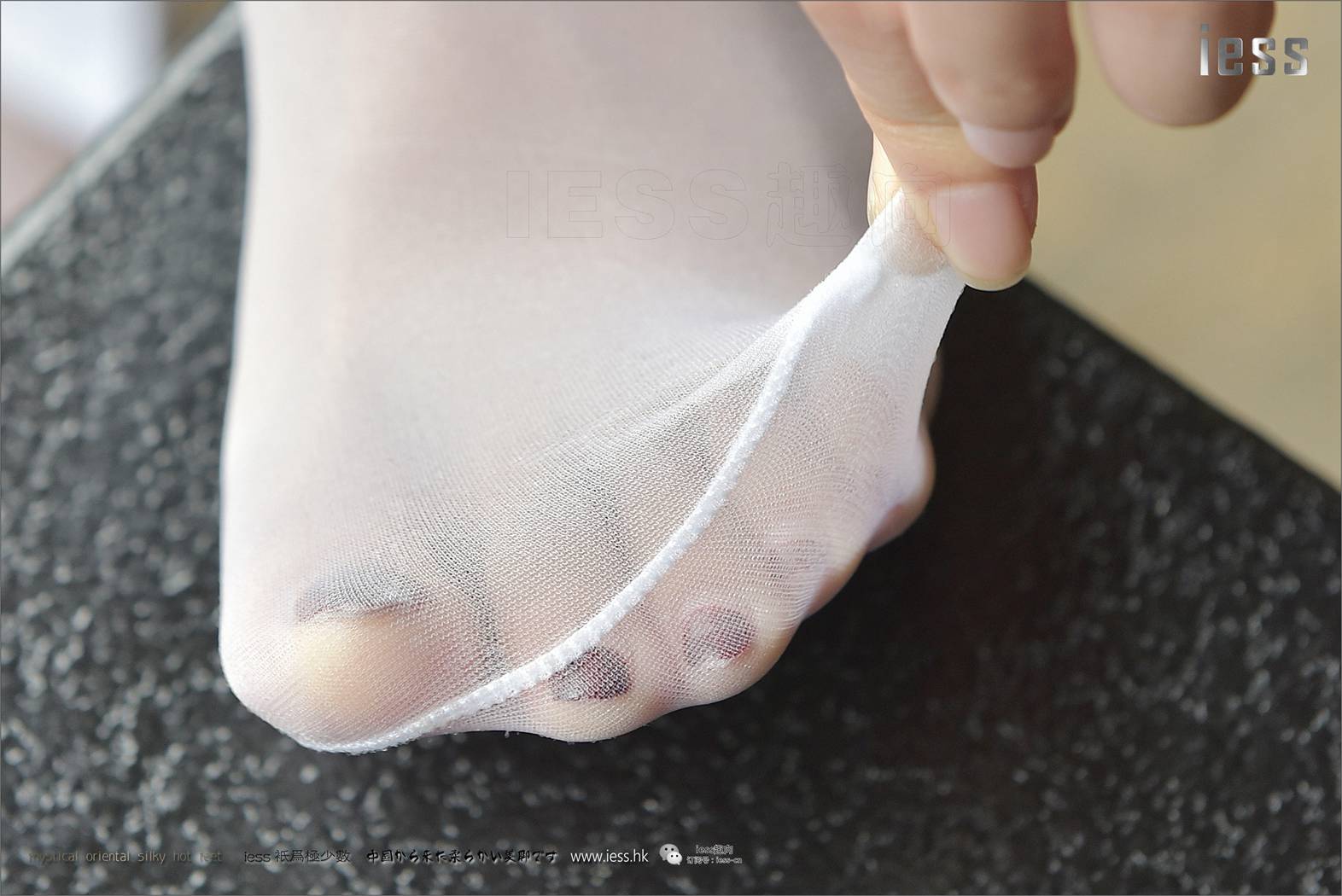 图片[3]-[IESS异思趣向] 2017.07.20 丝足便当123：《我的思绪一片空白》宛平 在线浏览 – 速更版-美库