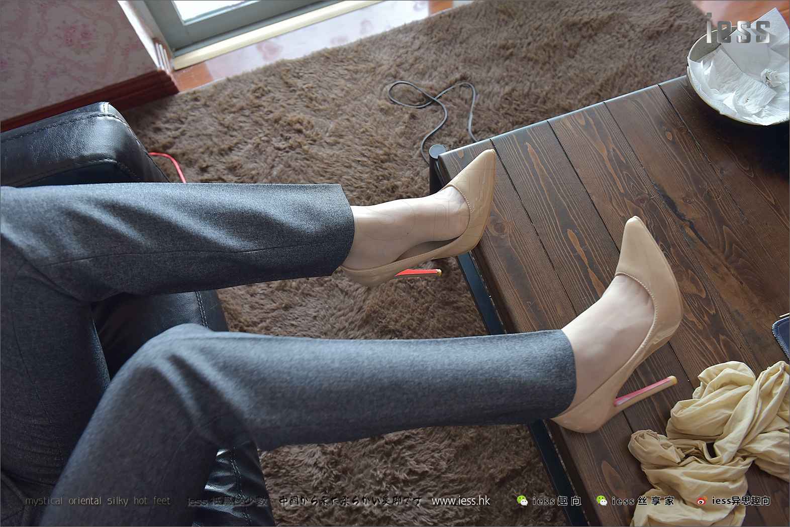 图片[49]-[IESS异思趣向] 2017.07.27 丝足便当125：《制服、丝袜和赵老师》赵老师 在线浏览 – 速更版-美库