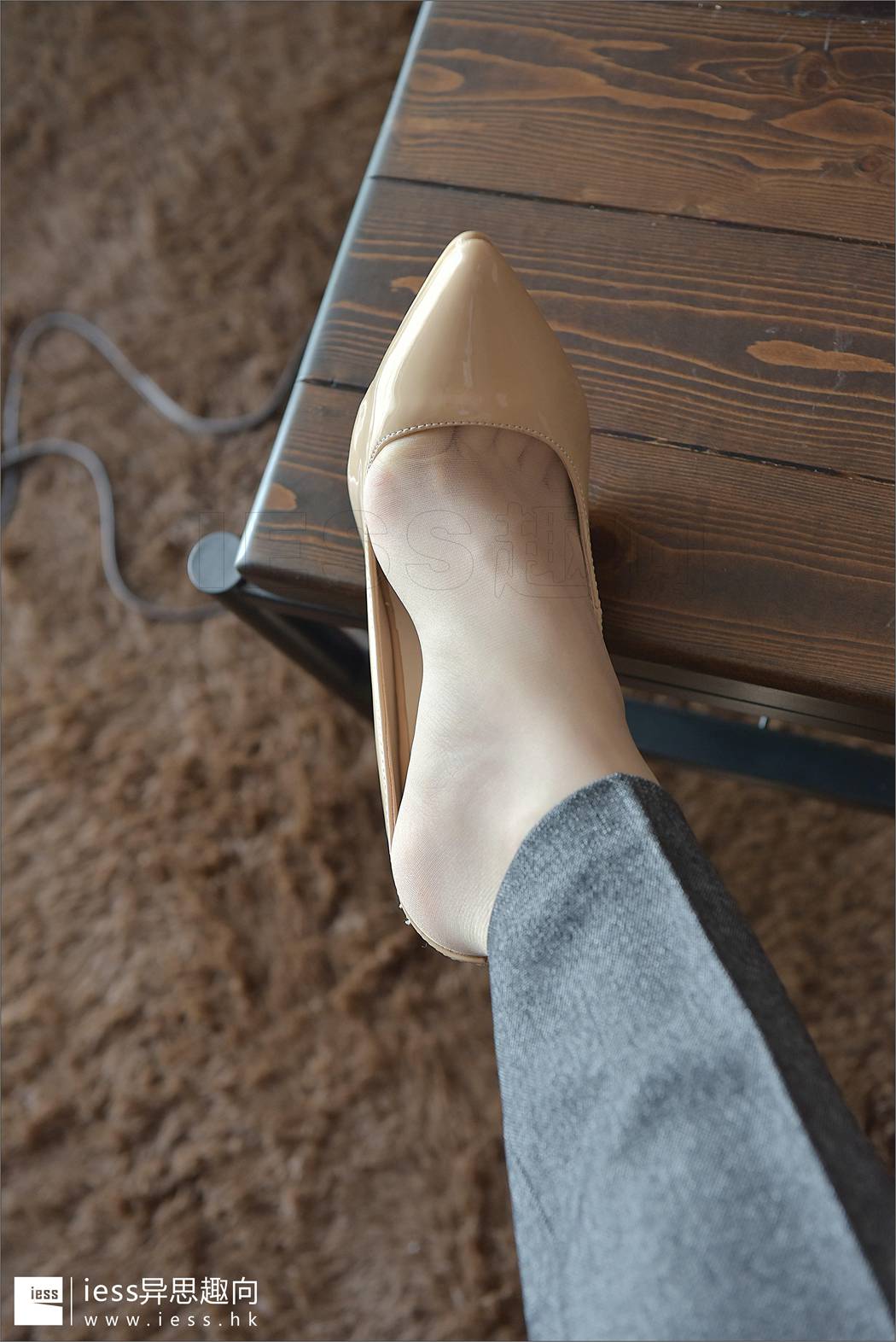 图片[24]-[IESS异思趣向] 2017.07.27 丝足便当125：《制服、丝袜和赵老师》赵老师 在线浏览 – 速更版-美库