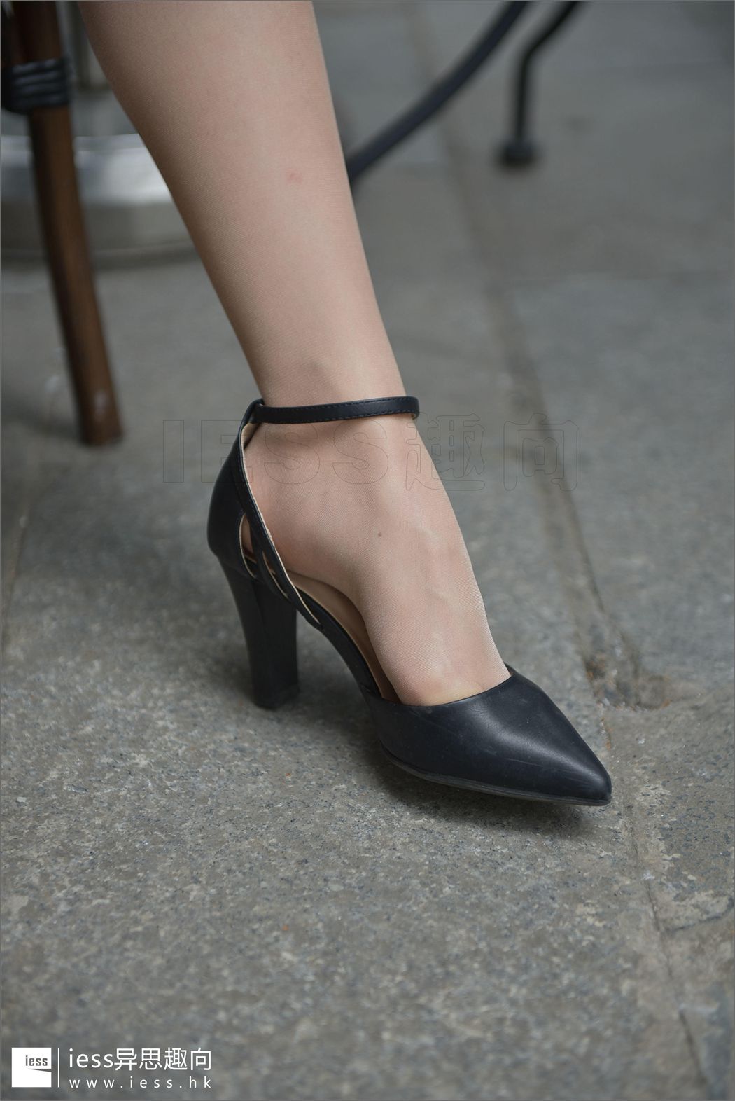 图片[53]-[IESS异思趣向] 2017.08.09 丝足便当131：《感觉要爆裂的OL》赵老师 在线浏览 – 速更版-美库