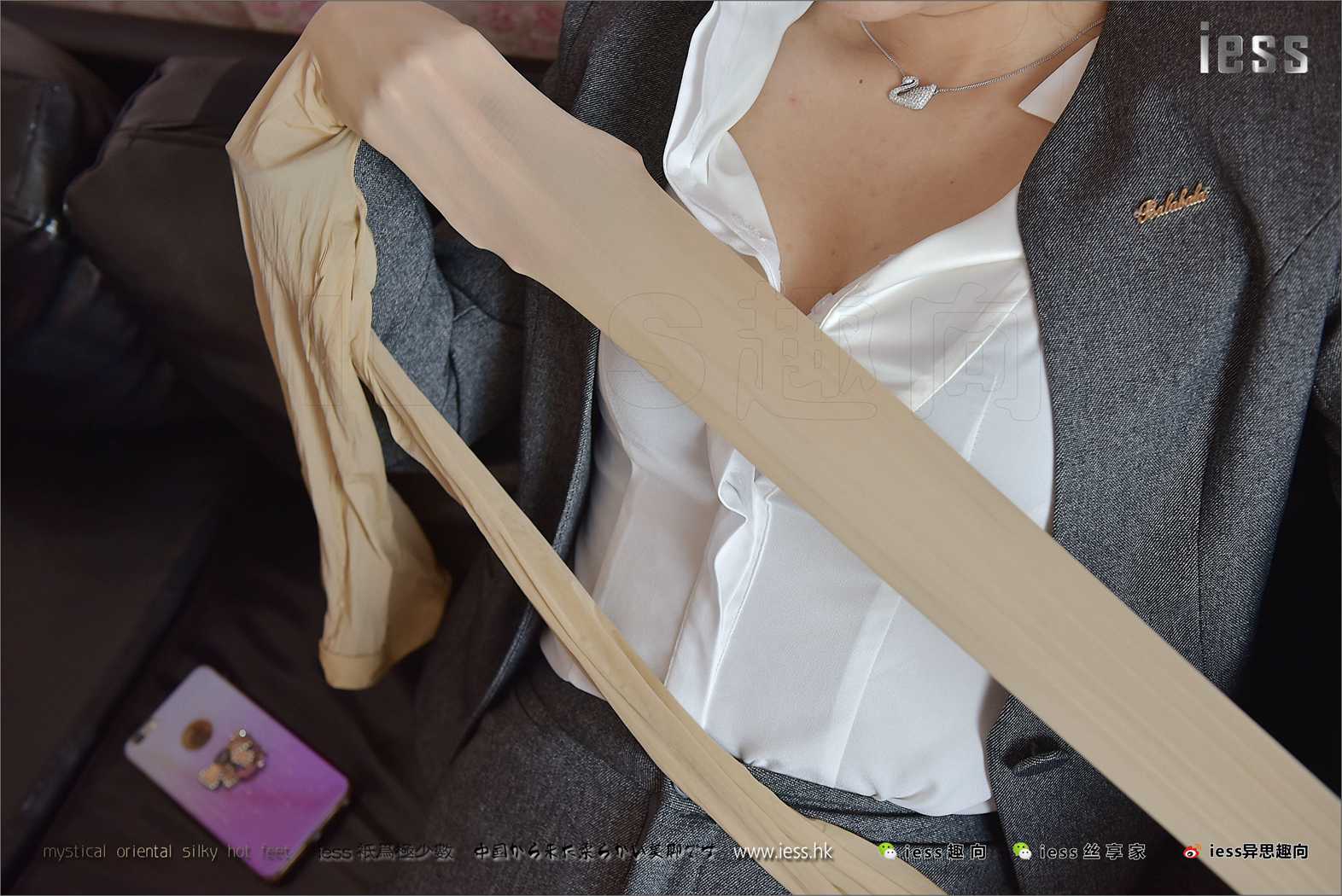 [IESS异思趣向] 2017.07.27 丝足便当125：《制服、丝袜和赵老师》赵老师 在线浏览 - 速更版-绅士图
