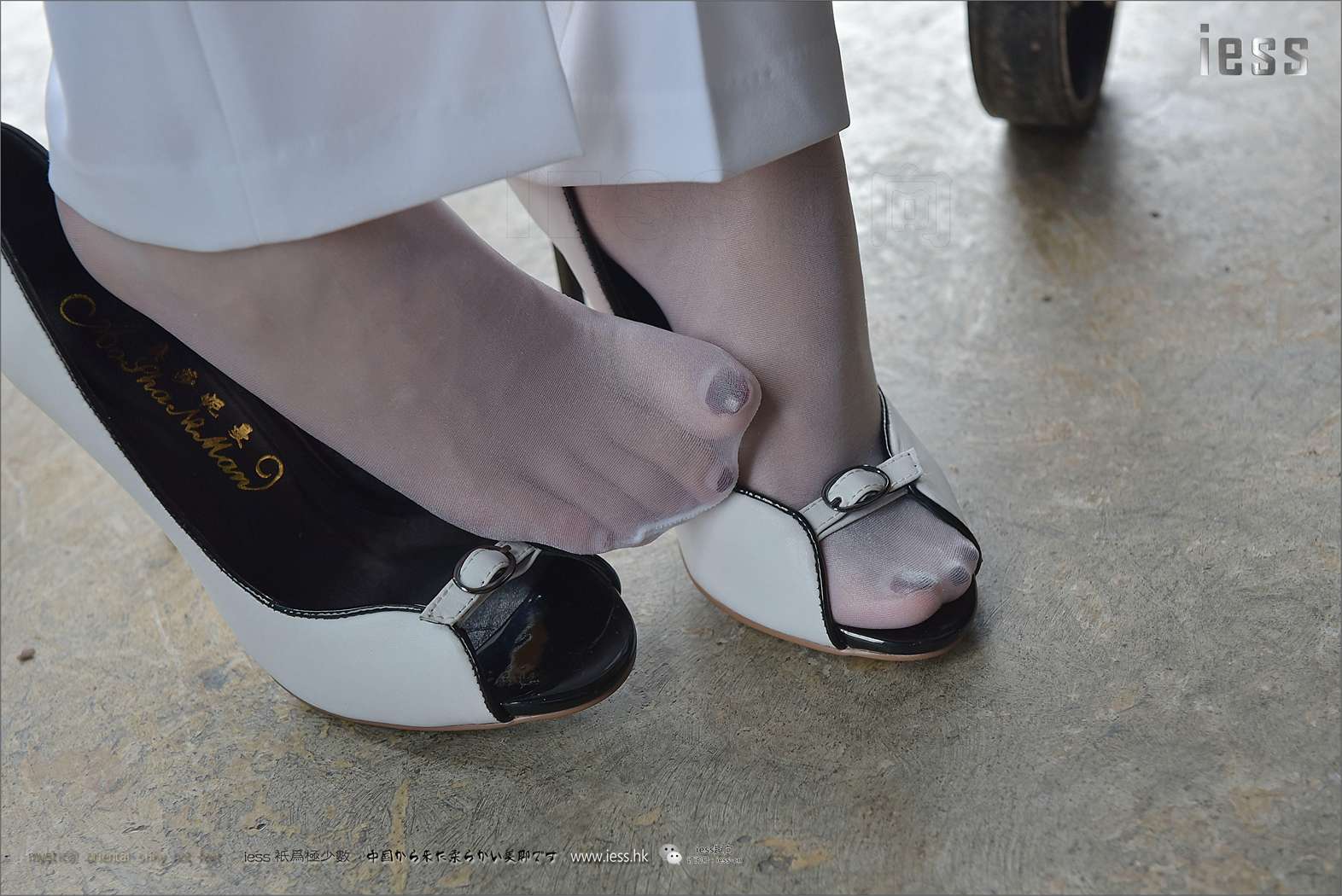 图片[50]-[IESS异思趣向] 2017.07.20 丝足便当123：《我的思绪一片空白》宛平 在线浏览 – 速更版-美库