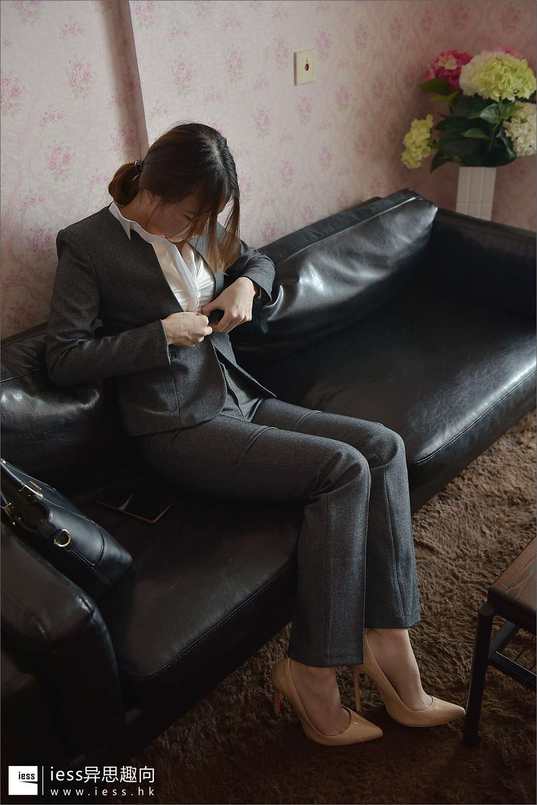 图片[72]-[IESS异思趣向] 2017.07.27 丝足便当125：《制服、丝袜和赵老师》赵老师 在线浏览 – 速更版-美库