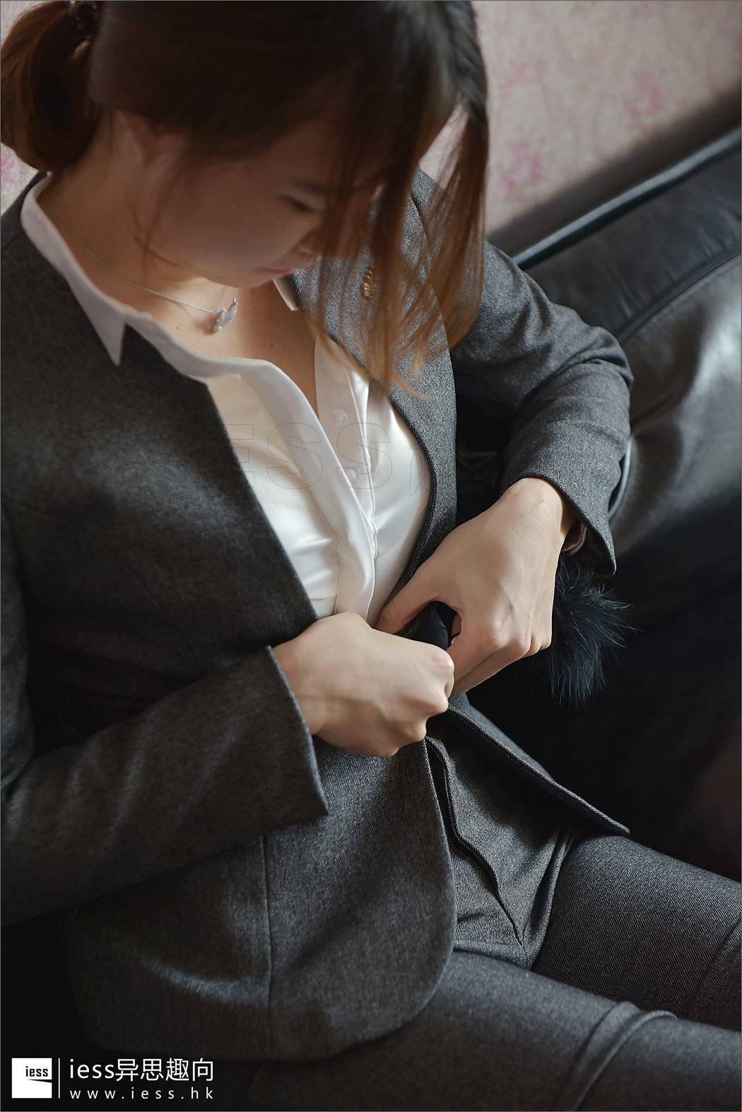 图片[82]-[IESS异思趣向] 2017.07.27 丝足便当125：《制服、丝袜和赵老师》赵老师 在线浏览 – 速更版-美库