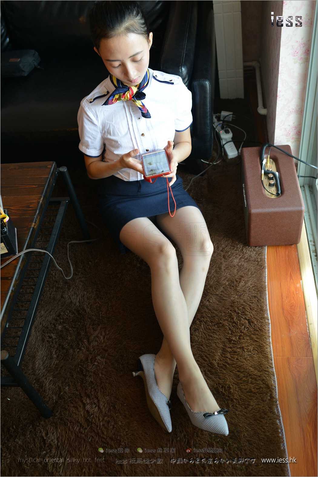 图片[73]-[IESS异思趣向] 2017.08.17 丝足便当135：《穿平底鞋的灰丝OL》新模momo 在线浏览 – 速更版-美库