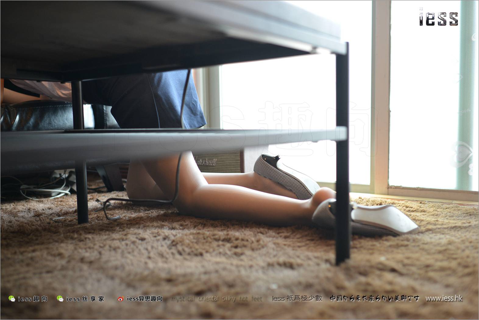 图片[21]-[IESS异思趣向] 2017.08.17 丝足便当135：《穿平底鞋的灰丝OL》新模momo 在线浏览 – 速更版-美库