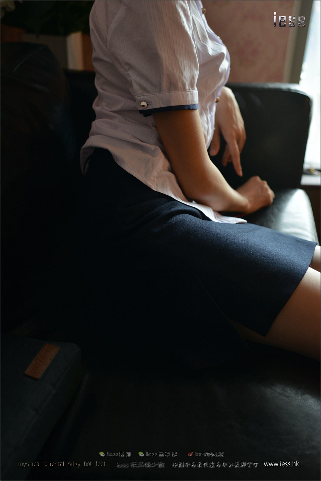 图片[95]-[IESS异思趣向] 2017.08.17 丝足便当135：《穿平底鞋的灰丝OL》新模momo 在线浏览 – 速更版-美库