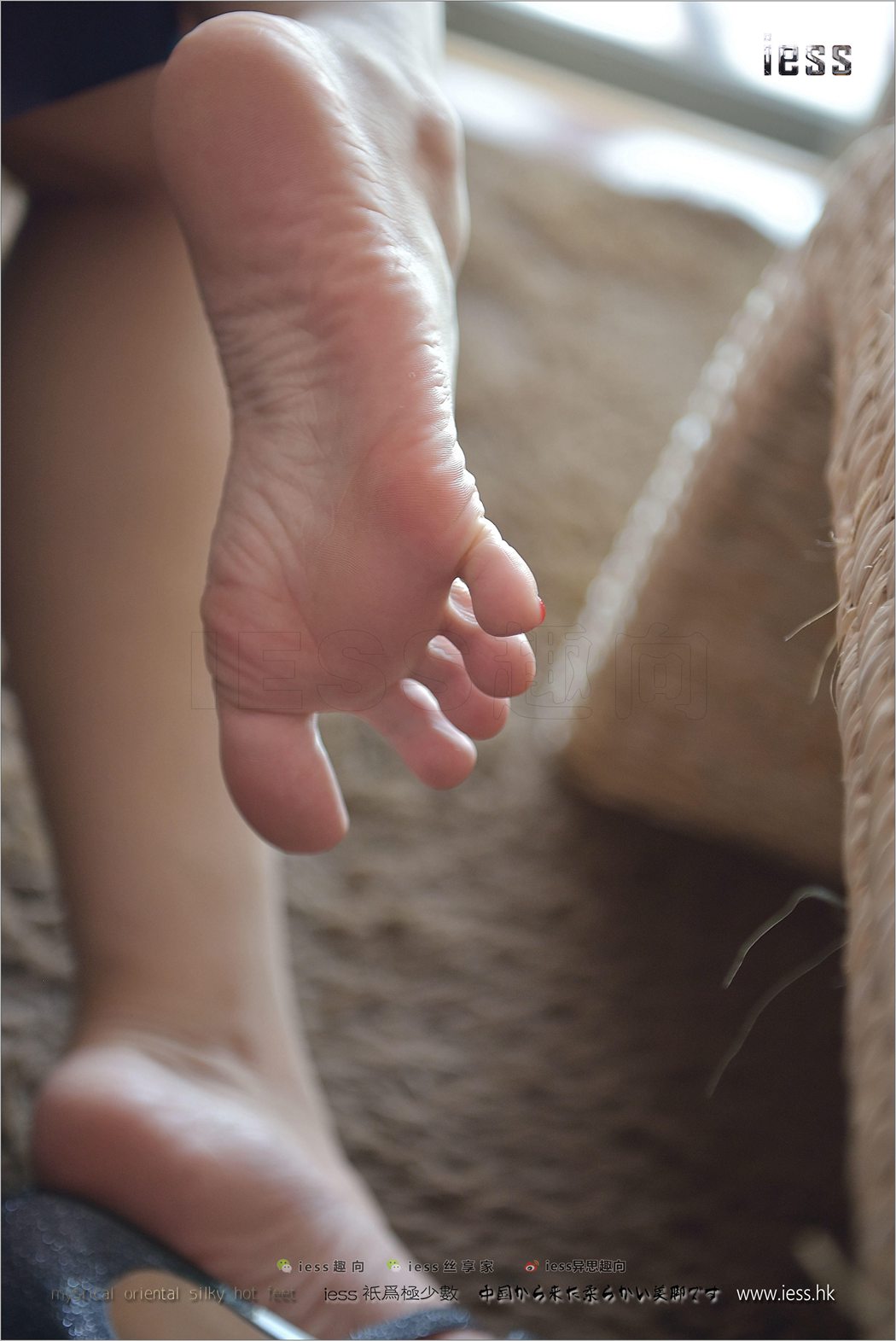 图片[75]-[IESS异思趣向] 2017.08.19 丝足便当137：《裸足凉拖》珊珊 在线浏览 – 速更版-美库