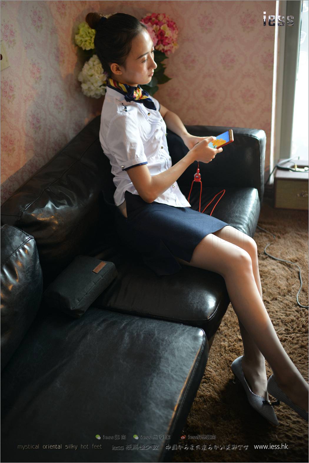 图片[22]-[IESS异思趣向] 2017.08.17 丝足便当135：《穿平底鞋的灰丝OL》新模momo 在线浏览 – 速更版-美库