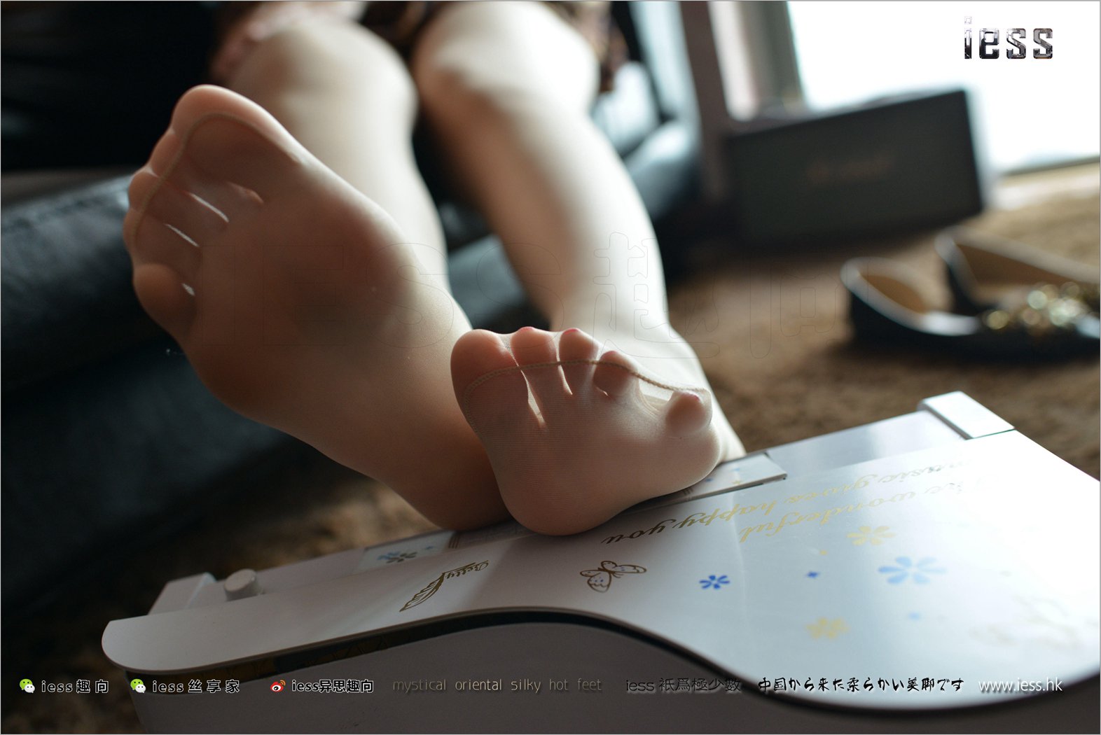 图片[47]-[IESS异思趣向] 2017.08.21 丝足便当138：《脚尖下的钢琴鸣奏曲》人妻芳芳 在线浏览 – 速更版-美库
