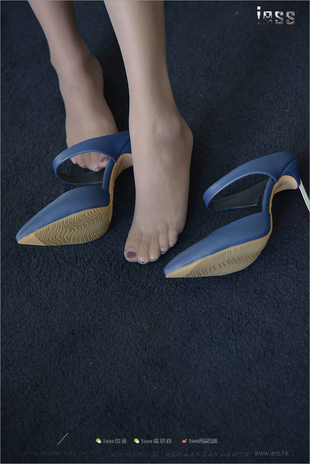 图片[19]-[IESS异思趣向] 2017.09.12 丝足便当149：《灰丝白领的下午茶时光》婉萍 在线浏览 – 速更版-美库