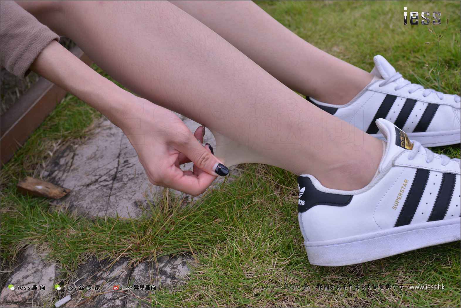 图片[84]-[IESS异思趣向] 2017.11.29 丝足便当172：《丝袜棉袜贝壳头》双十一特辑 圆叔叔 在线浏览 – 速更版-美库