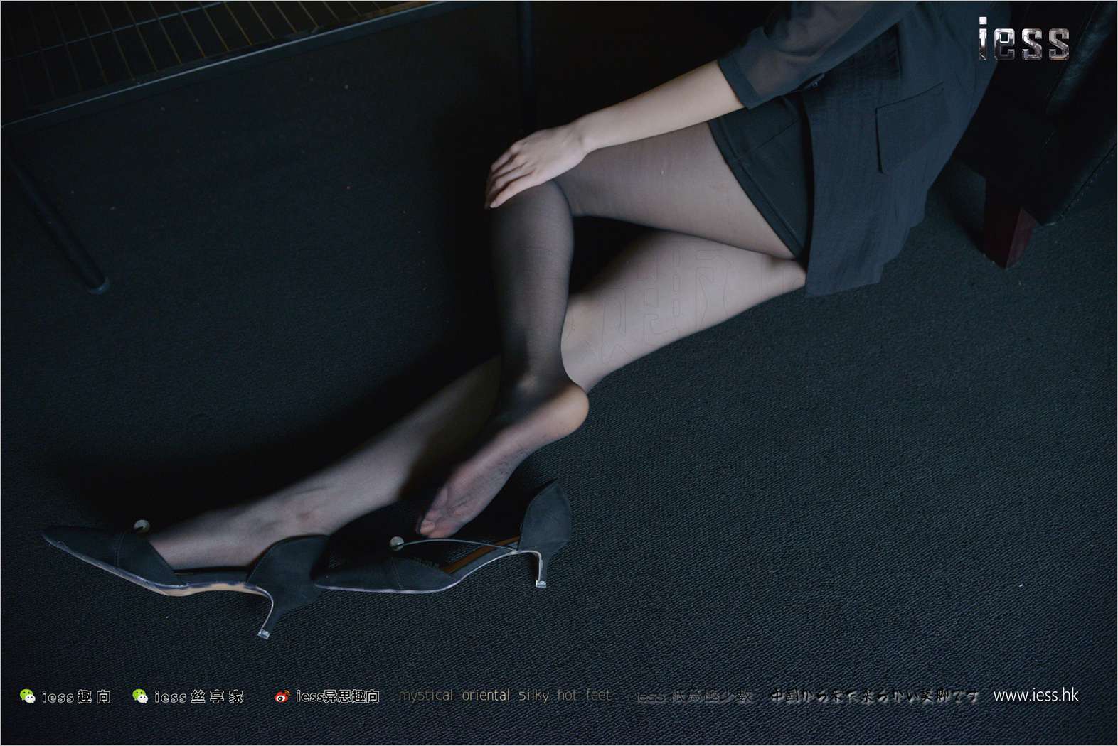 图片[81]-[IESS异思趣向] 2018.01.30 丝足便当193：《小莫的暗调黑丝④》小莫 在线浏览 – 速更版-美库