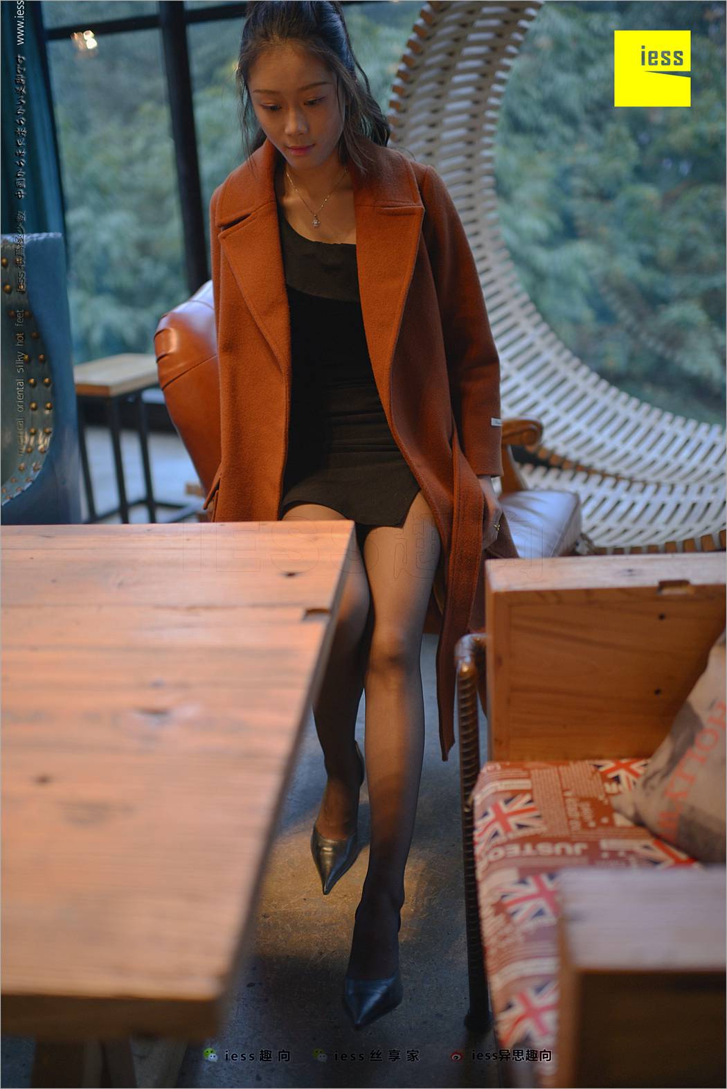 图片[92]-[IESS异思趣向] 2018.03.20 丝足便当209：《小黑妞的黑丝美腿》小黑妹静静 在线浏览 – 速更版-美库