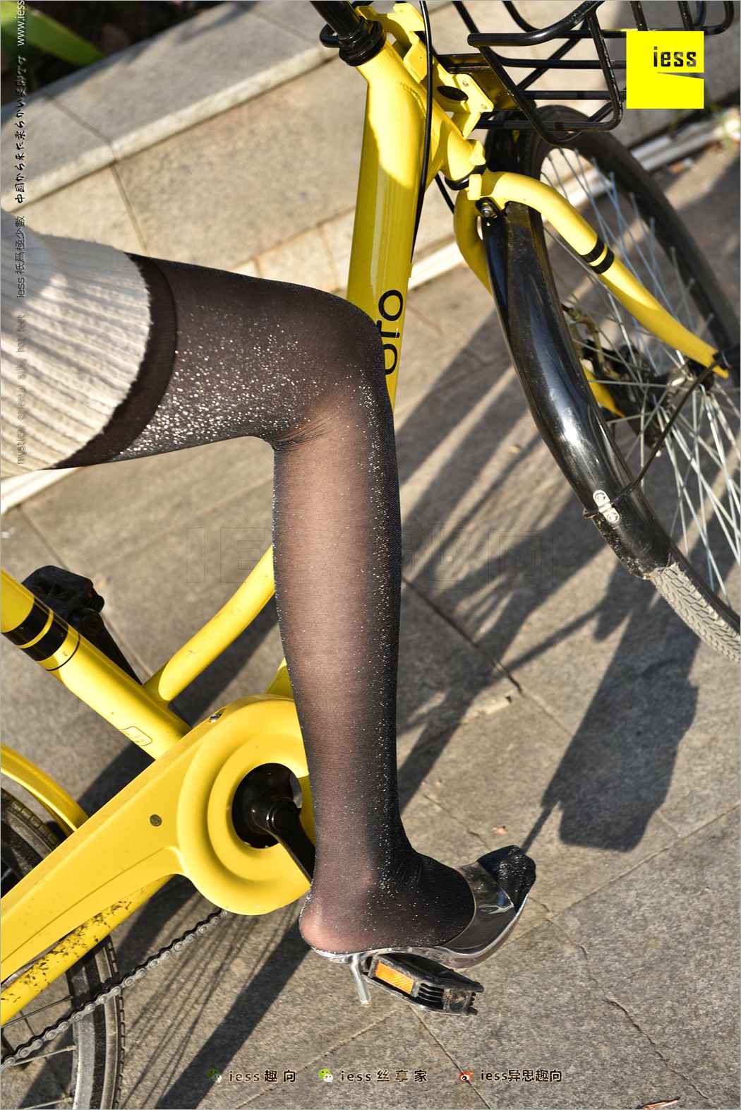 图片[18]-[IESS异思趣向] 2018.03.19 丝足便当208：《高妞的双丝展示》丝源 在线浏览 – 速更版-美库