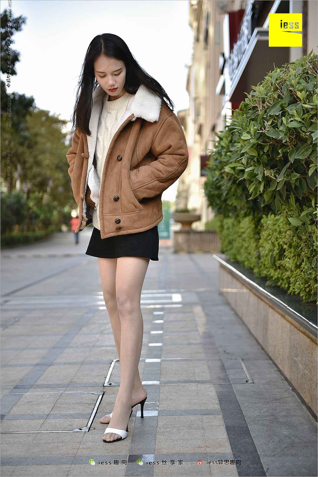 图片[40]-[IESS异思趣向] 2018.03.19 丝足便当208：《高妞的双丝展示》丝源 在线浏览 – 速更版-美库