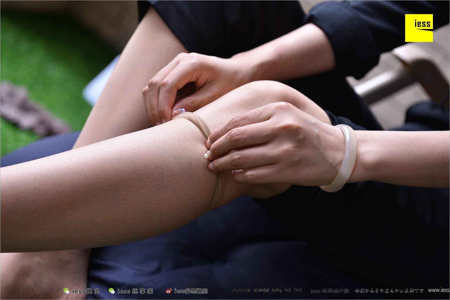 图片[25]-[IESS异思趣向] 2018.04.10 丝足便当214：《中筒丝袜-冷门之美》华华 在线浏览 – 速更版-美库