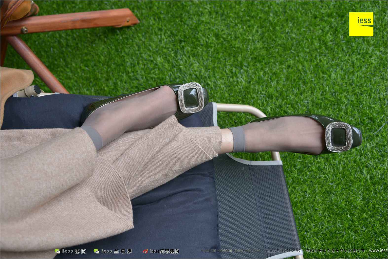 图片[16]-[IESS异思趣向] 2018.04.15 丝足便当218：《小羽、船袜、短丝和平底鞋》精简版 在线浏览 – 速更版-美库