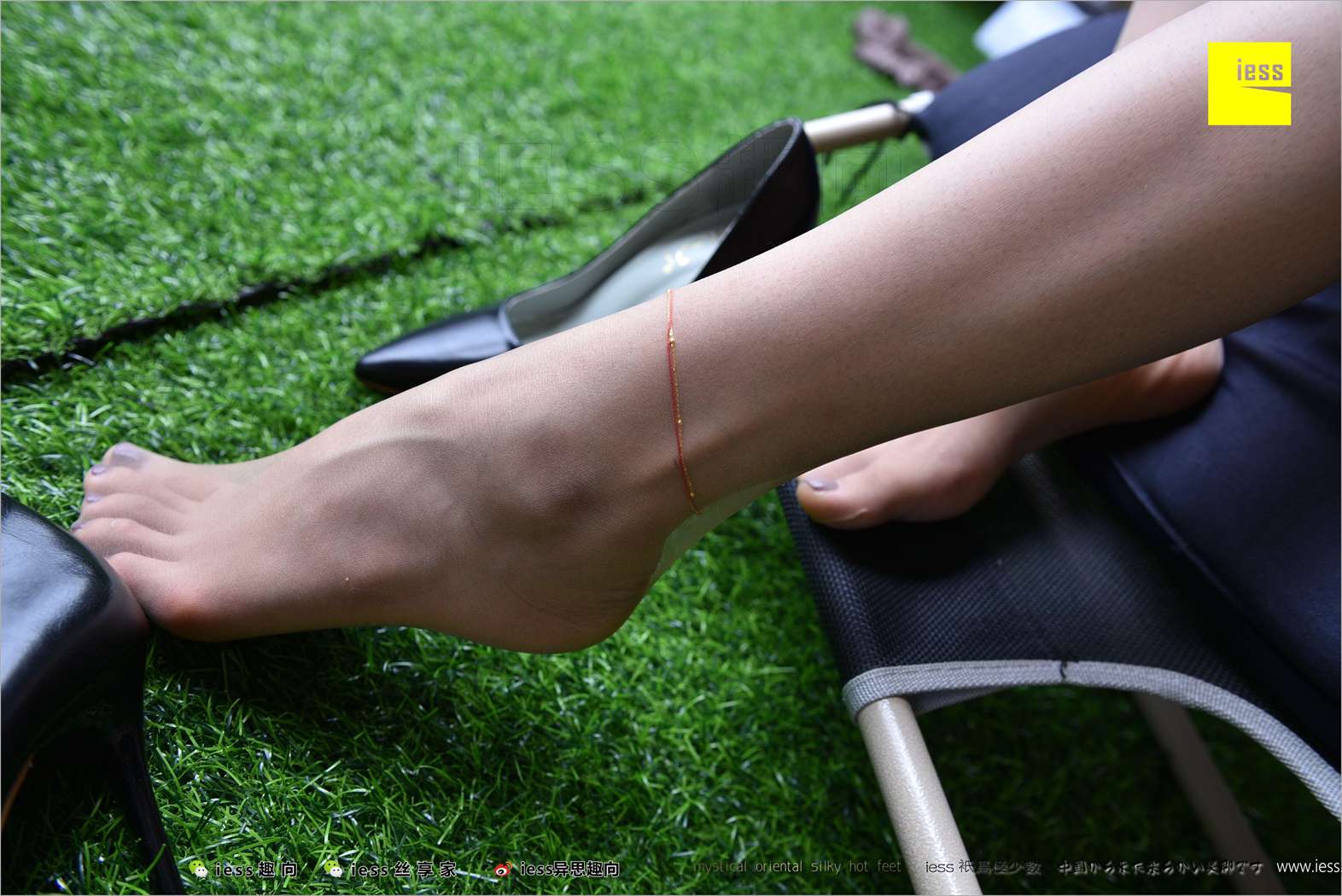 图片[56]-[IESS异思趣向] 2018.04.10 丝足便当214：《中筒丝袜-冷门之美》华华 在线浏览 – 速更版-美库