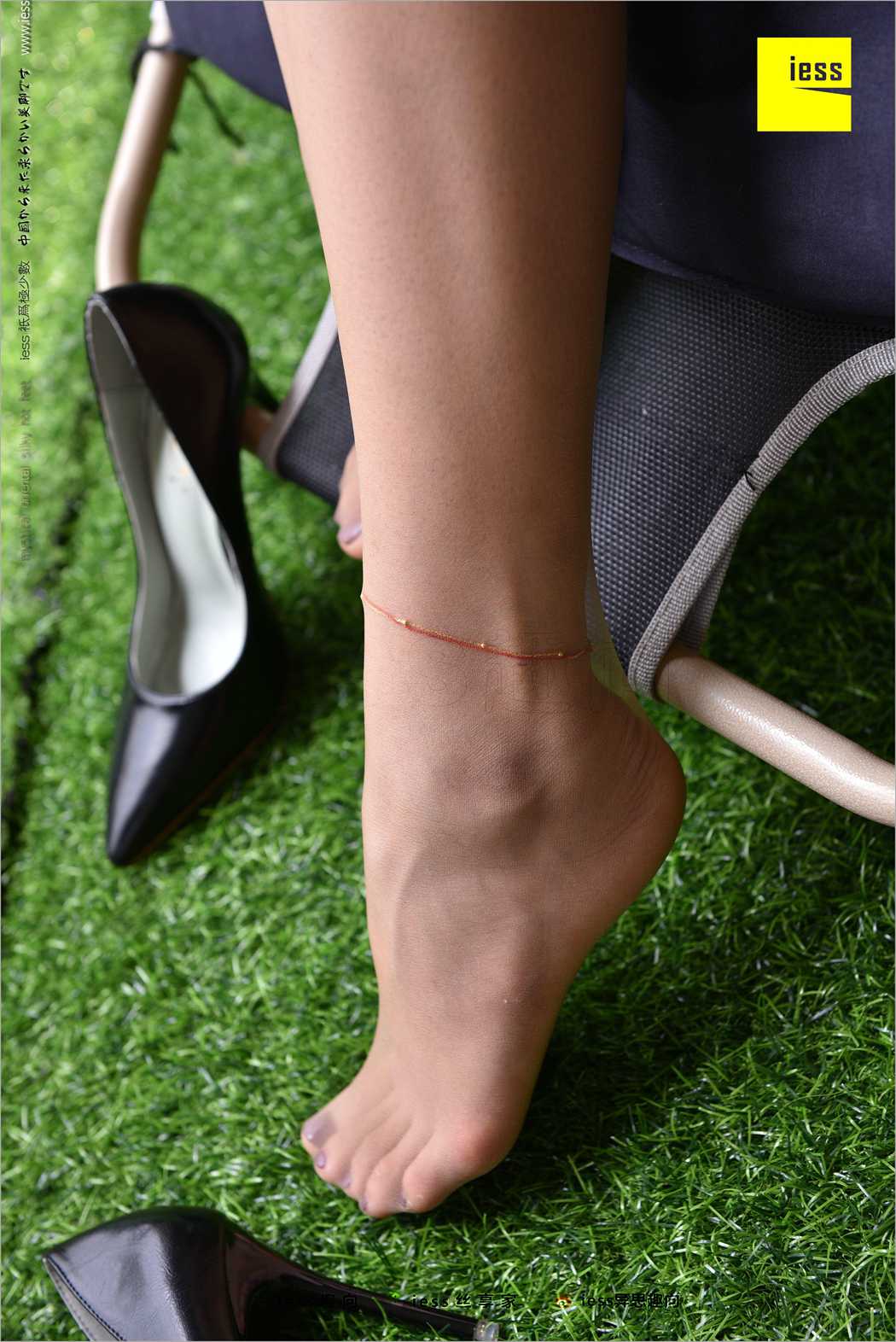图片[26]-[IESS异思趣向] 2018.04.10 丝足便当214：《中筒丝袜-冷门之美》华华 在线浏览 – 速更版-美库