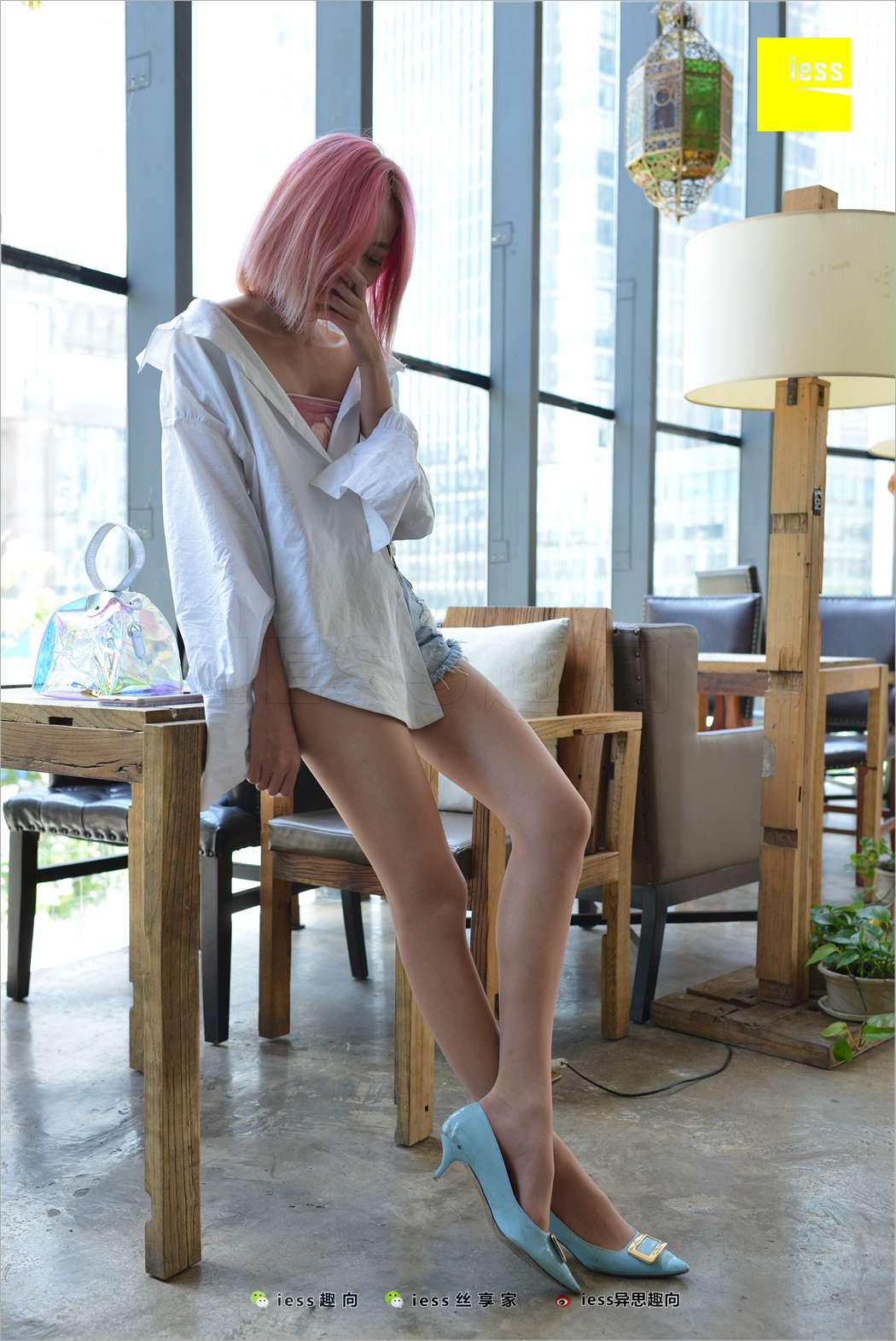 图片[3]-[IESS异思趣向] 2018.05.08 丝足便当228：《黑丝女神的红蓝黄》潇潇 在线浏览 – 速更版-美库