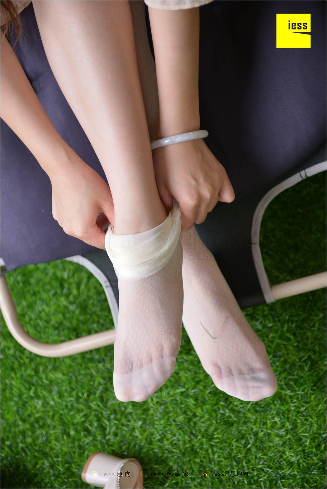 图片[91]-[IESS异思趣向] 2018.05.07 丝足便当227：《小捷的经典复古纯白尼龙丝》小捷 在线浏览 – 速更版-美库