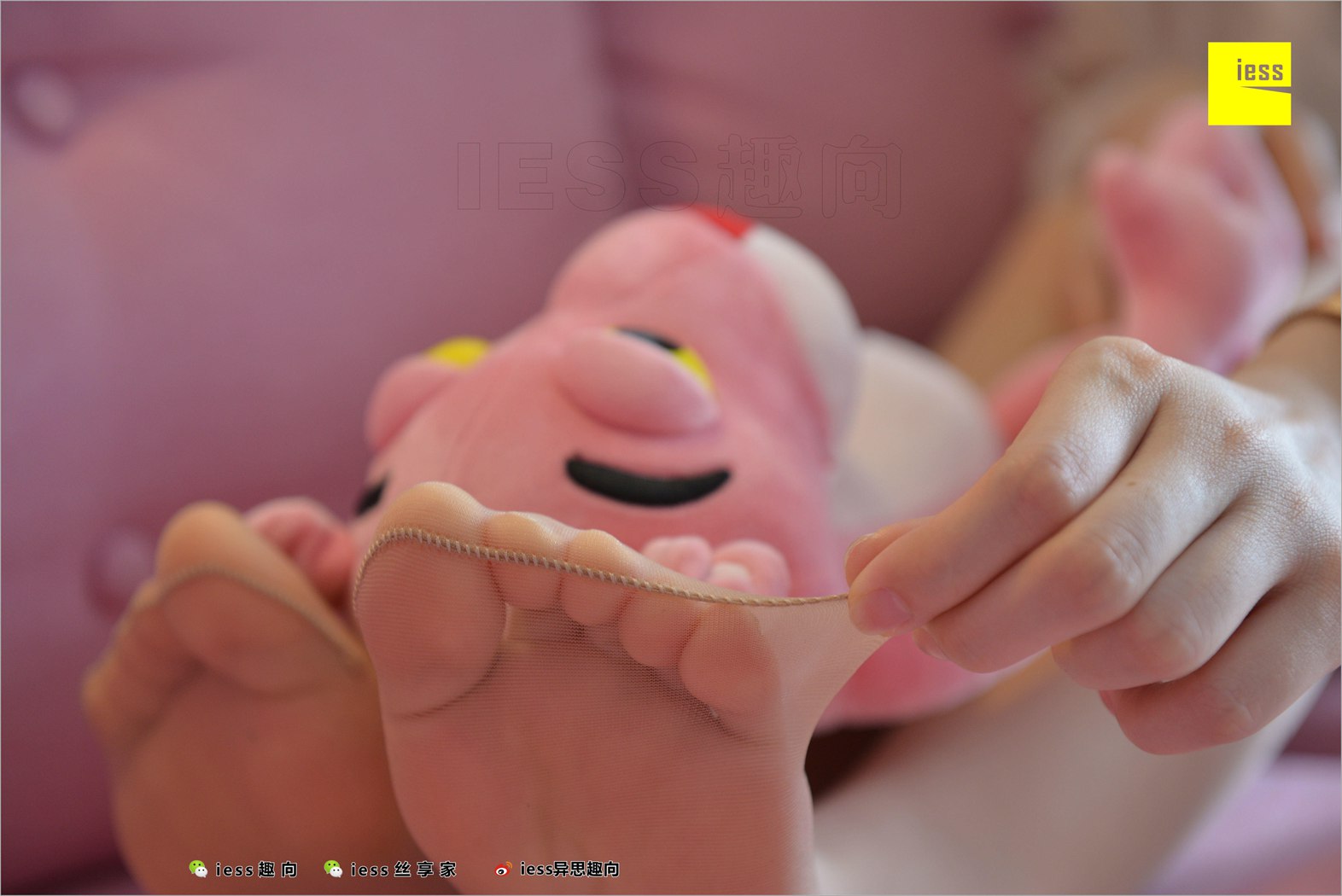 图片[19]-[IESS异思趣向] 2018.06.27 丝足便当245：《闷》姗姗 在线浏览 – 速更版-美库