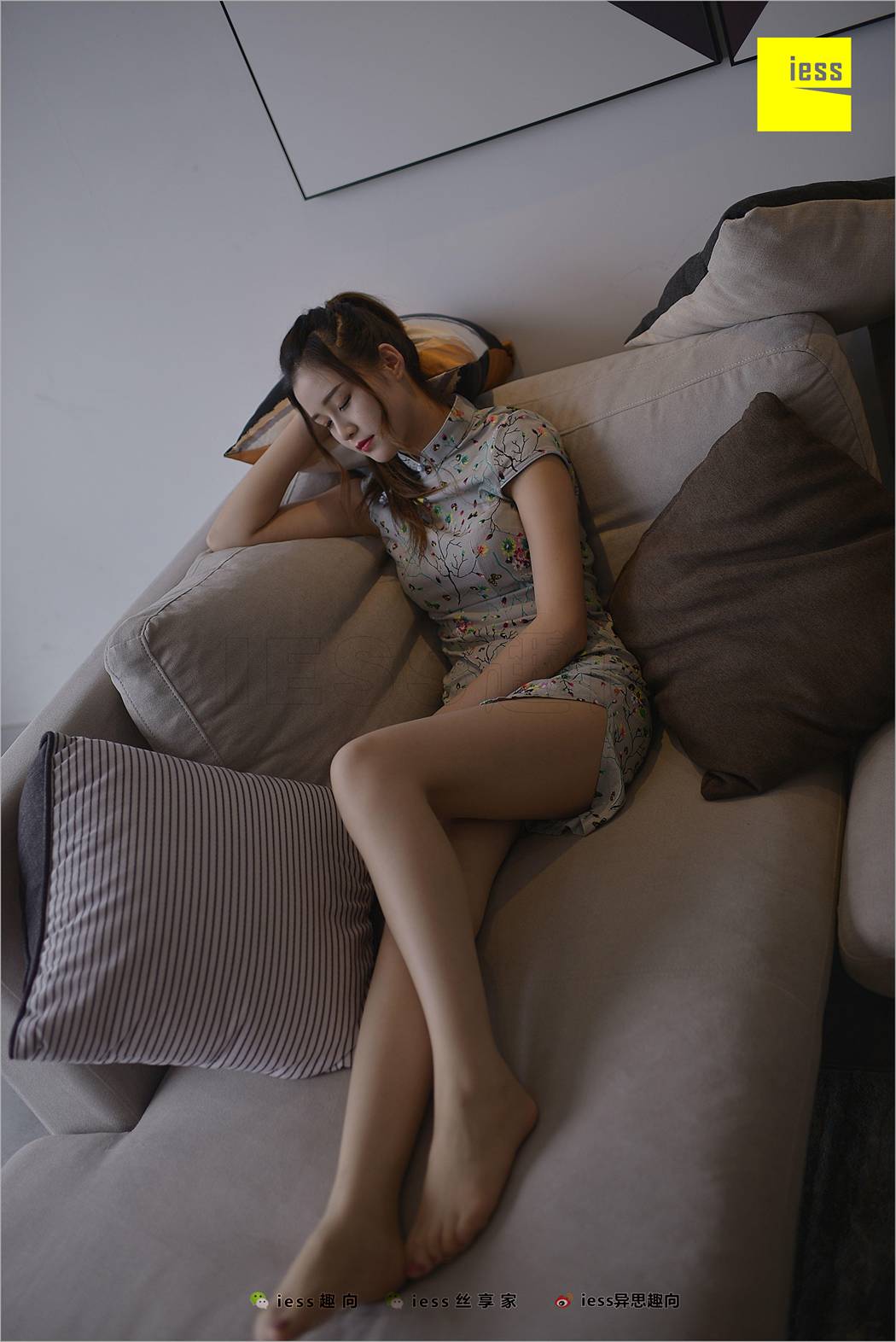 图片[48]-[IESS异思趣向] 2018.07.02 丝足便当247：《九妹的短旗袍》九妹 在线浏览 – 速更版-美库