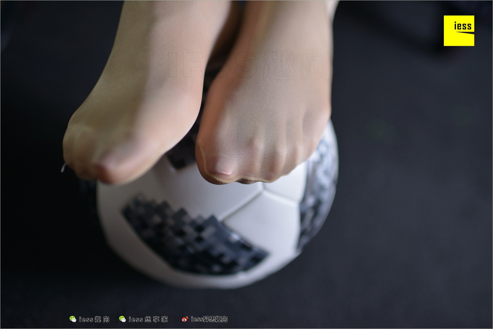 图片[68]-[IESS异思趣向] 2018.07.03 丝足便当248：《丝袜啤酒世界杯I-懂个球》云芝 在线浏览 – 速更版-美库