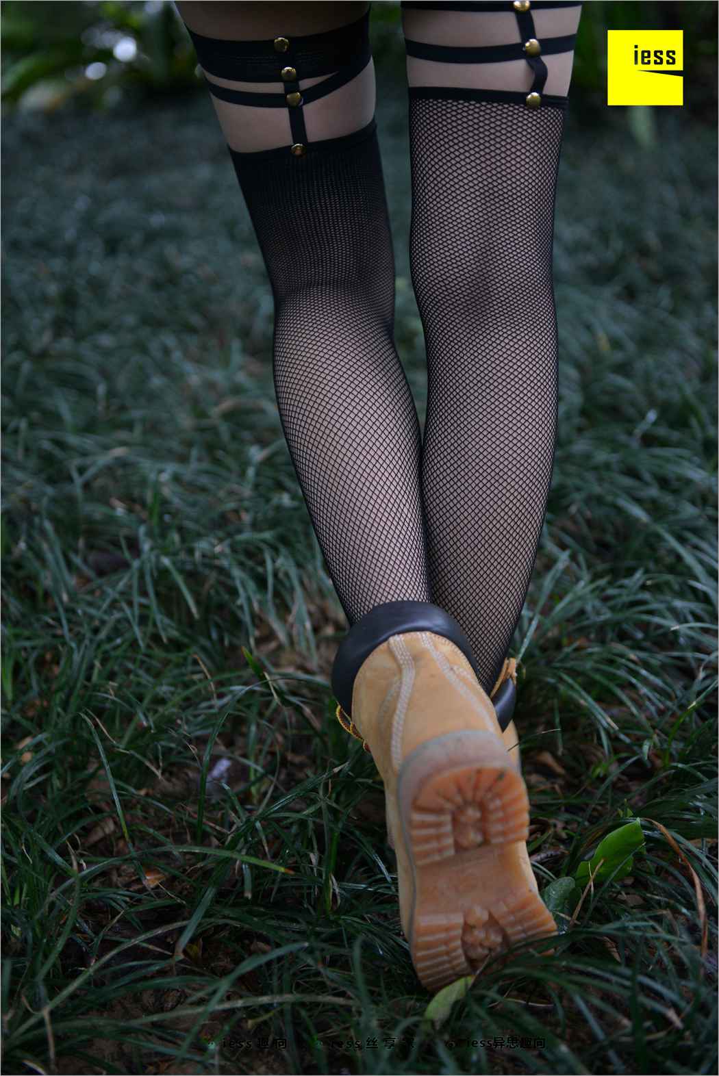 图片[61]-[IESS异思趣向] 2018.05.21 丝足便当233：《误入歧途的网眼袜》潇潇 在线浏览 – 速更版-美库