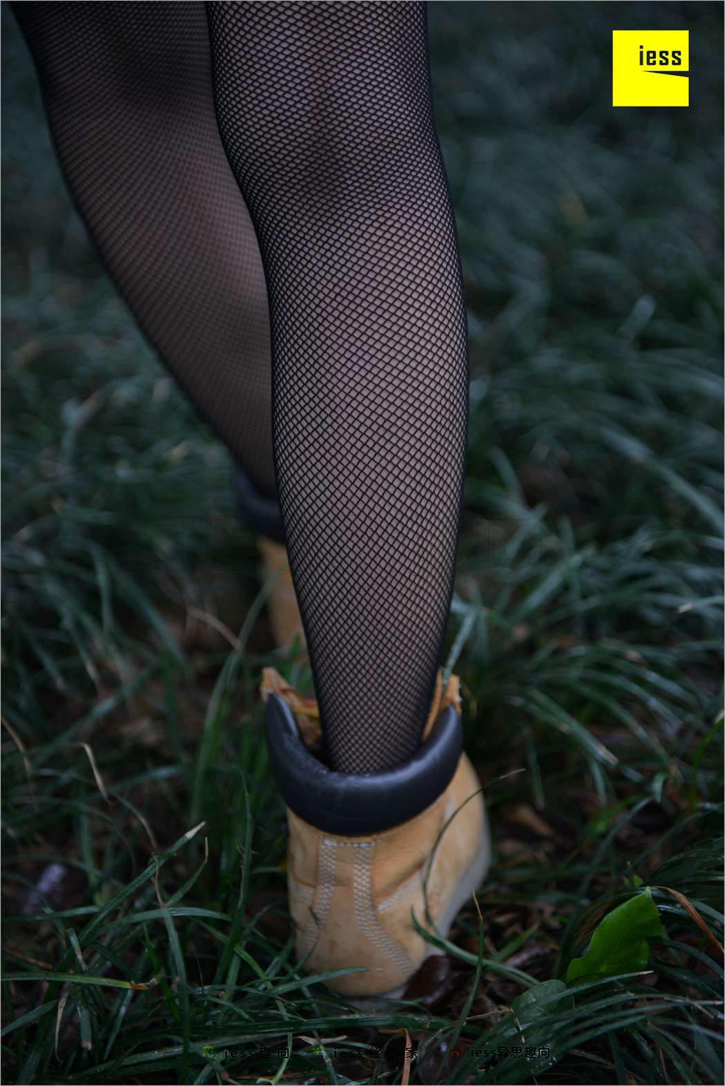 图片[71]-[IESS异思趣向] 2018.05.21 丝足便当233：《误入歧途的网眼袜》潇潇 在线浏览 – 速更版-美库