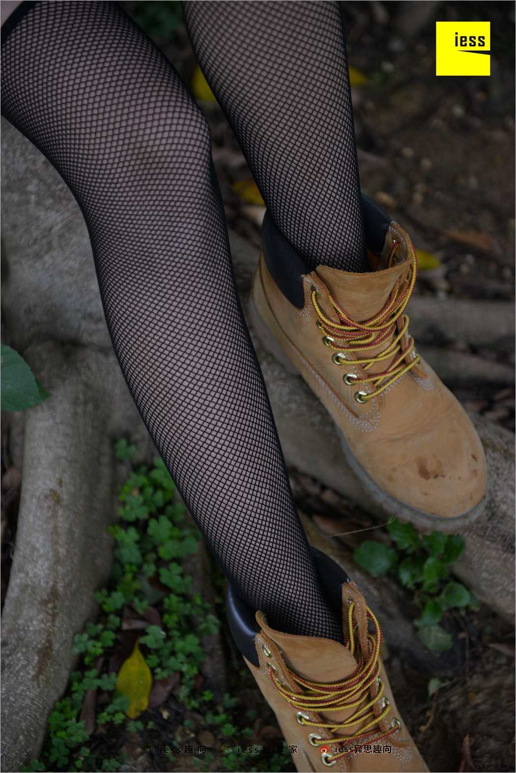 图片[25]-[IESS异思趣向] 2018.05.21 丝足便当233：《误入歧途的网眼袜》潇潇 在线浏览 – 速更版-美库